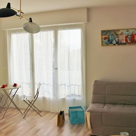 Studio Waikiki 3 Etoiles A 2 Pas De La Cote Des Basques & Des Halles
